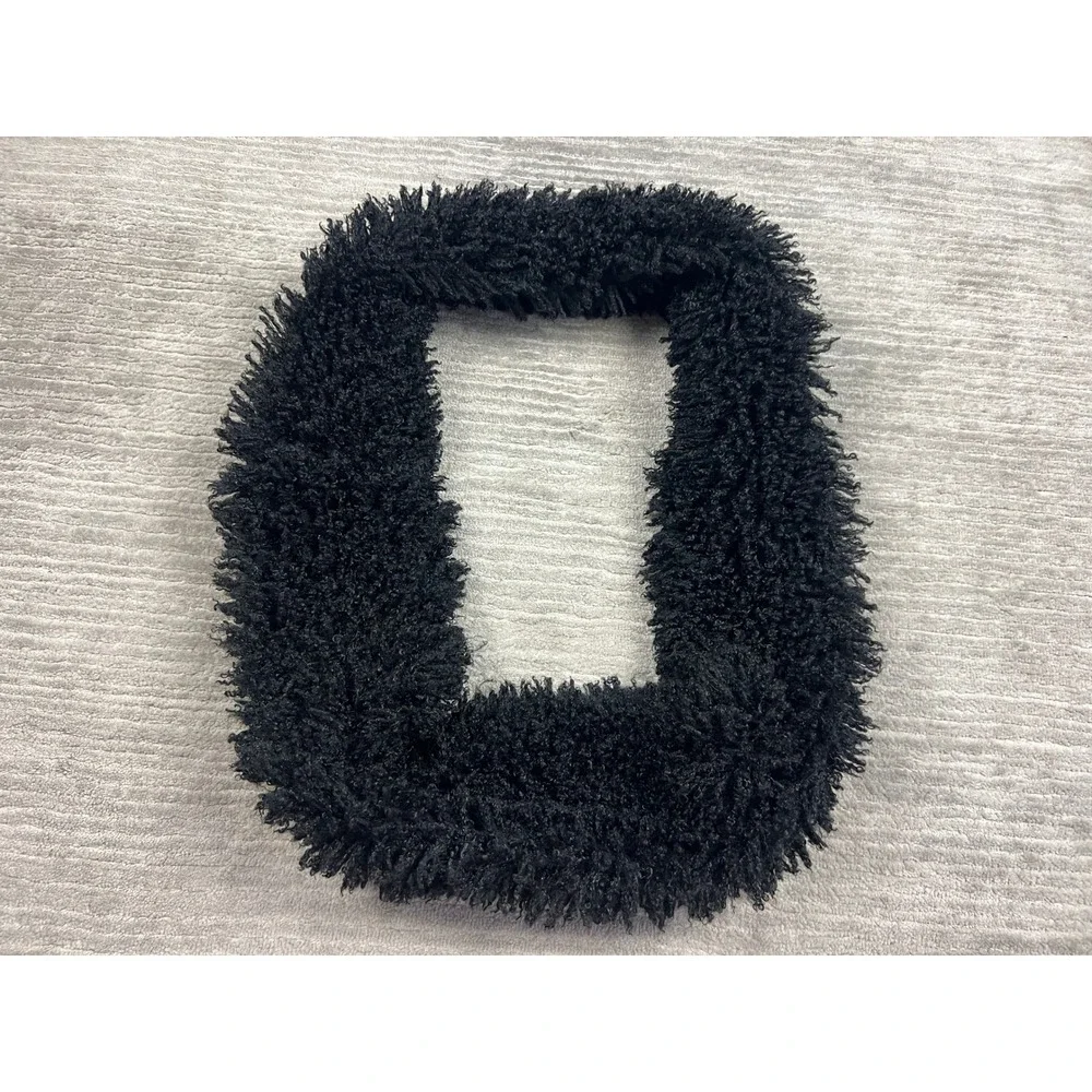 Betsey Johnson Scarf Womens OS Black Faux Fur Shaggy Infinity Loop Winter Cozy
